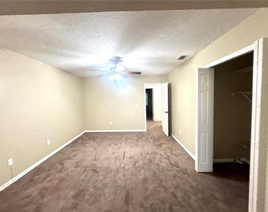 2800 Countryside Boulevard - Photo Thumbnail 38