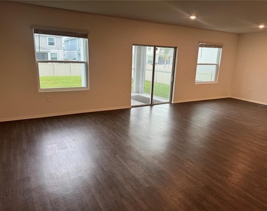 13133 Bluff Oak Way - Photo Thumbnail 3