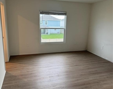 13133 Bluff Oak Way - Photo Thumbnail 5
