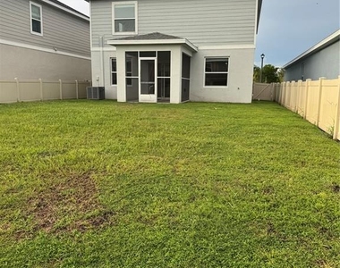 13133 Bluff Oak Way - Photo Thumbnail 21