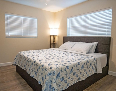 1122 Tangerine Street - Photo Thumbnail 8