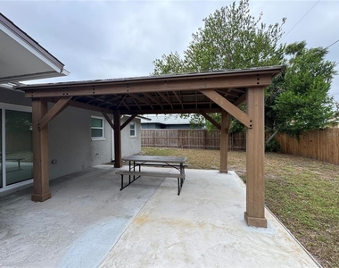 1122 Tangerine Street - Photo Thumbnail 27
