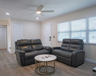1122 Tangerine Street - Photo Thumbnail 20