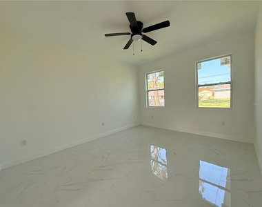 1098 Hammacher Avenue Sw - Photo Thumbnail 9