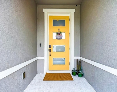 5589 Vigo Loop - Photo Thumbnail 3