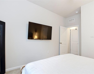 5589 Vigo Loop - Photo Thumbnail 28
