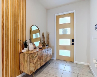 5589 Vigo Loop - Photo Thumbnail 4