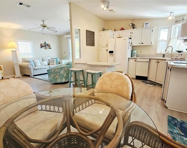 9122 Kestral Circle - Photo Thumbnail 5