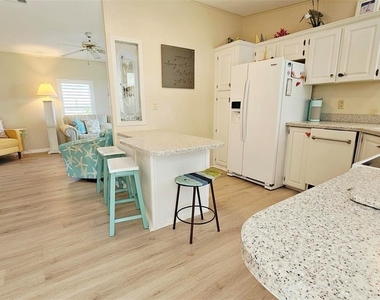 9122 Kestral Circle - Photo Thumbnail 9