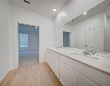 5126 Flaxleaf St - Photo Thumbnail 23