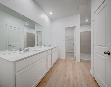 5126 Flaxleaf St - Photo Thumbnail 12