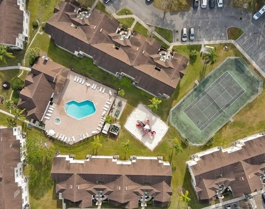 5003 Laguna Bay Circle - Photo Thumbnail 20
