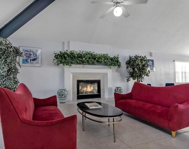 5003 Laguna Bay Circle - Photo Thumbnail 23