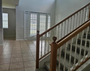 2461 Chatham Place Drive - Photo Thumbnail 8