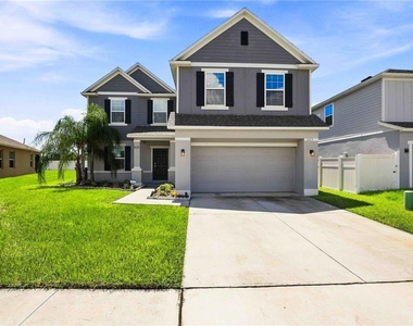 525 Pawnee Court - Photo Thumbnail 1