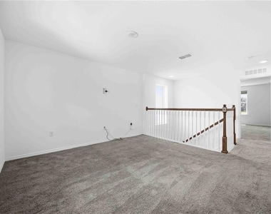 525 Pawnee Court - Photo Thumbnail 16