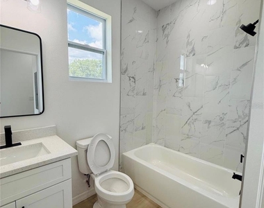 646 Desmoines Court - Photo Thumbnail 13
