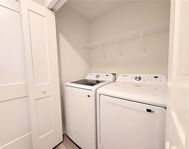 278 Chesapeake Drive - Photo Thumbnail 13