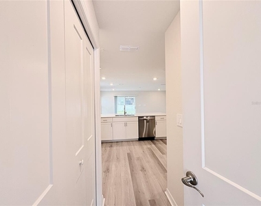 278 Chesapeake Drive - Photo Thumbnail 15