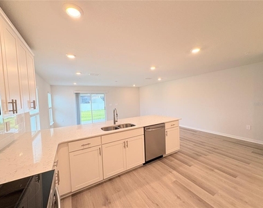 278 Chesapeake Drive - Photo Thumbnail 11