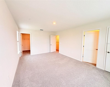 278 Chesapeake Drive - Photo Thumbnail 18