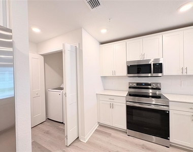 278 Chesapeake Drive - Photo Thumbnail 14