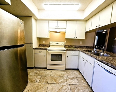 9000 Griggs Road - Photo Thumbnail 12