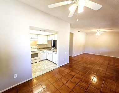 9000 Griggs Road - Photo Thumbnail 13