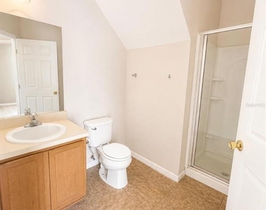 5521 Paradise Cay Circle - Photo Thumbnail 7