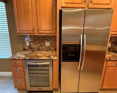 3404 Oakmont Court - Photo Thumbnail 16