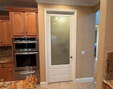 3404 Oakmont Court - Photo Thumbnail 22