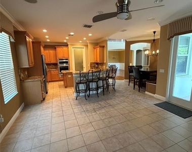 3404 Oakmont Court - Photo Thumbnail 32