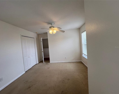 554 Hiawatha Palm Place - Photo Thumbnail 26