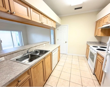 101 Eagle Pond Drive - Photo Thumbnail 4