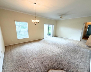 101 Eagle Pond Drive - Photo Thumbnail 5