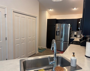 3575 Cochran Street - Photo Thumbnail 6