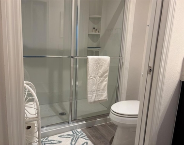 3575 Cochran Street - Photo Thumbnail 8