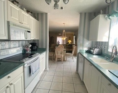 615 Delgado Avenue - Photo Thumbnail 9