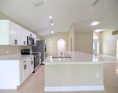 247 Fairfield Drive - Photo Thumbnail 11