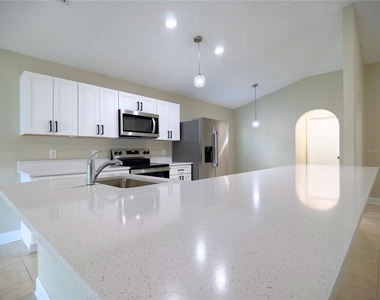 247 Fairfield Drive - Photo Thumbnail 13