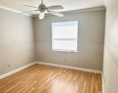 2524 Woodgate Boulevard - Photo Thumbnail 9