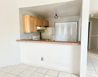 2524 Woodgate Boulevard - Photo Thumbnail 4