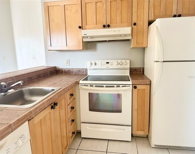 2524 Woodgate Boulevard - Photo Thumbnail 3