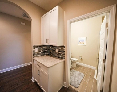 16284 Admiral Cove Lane - Photo Thumbnail 28