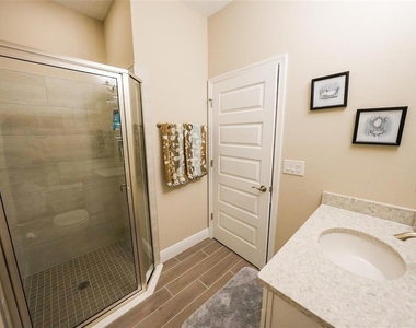 16284 Admiral Cove Lane - Photo Thumbnail 26