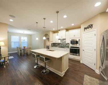 16284 Admiral Cove Lane - Photo Thumbnail 7