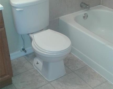 410 N Hill Avenue - Photo Thumbnail 11