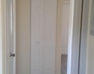 410 N Hill Avenue - Photo Thumbnail 9