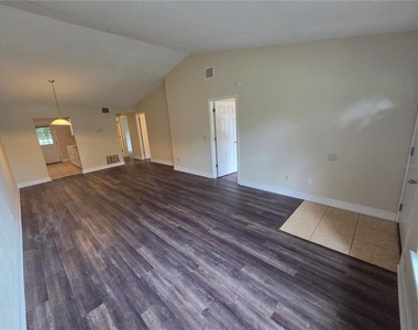 294 Lovell Lane - Photo Thumbnail 1
