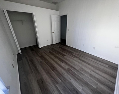 1239 Dunbrooke Street - Photo Thumbnail 17